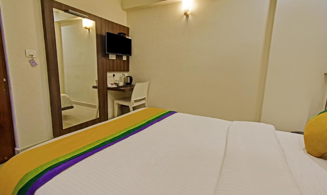Itsy Hotels Deluxe Inn Chennai Exterior foto