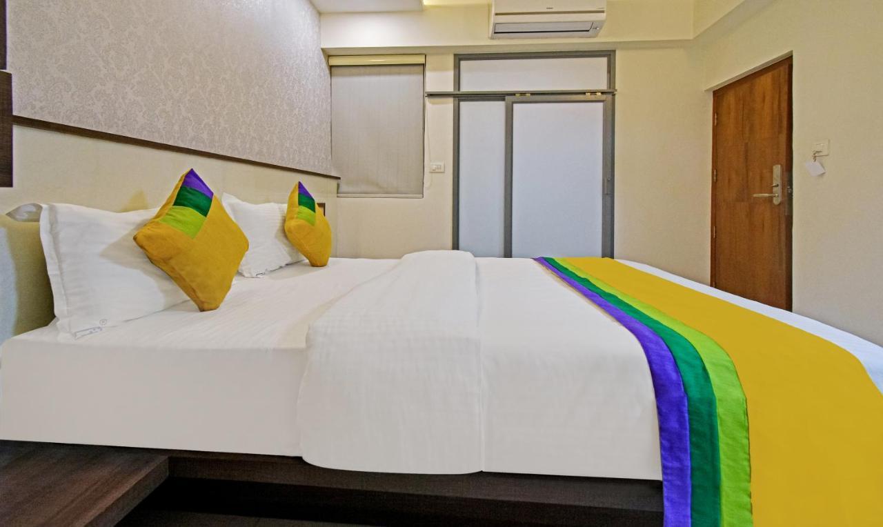 Itsy Hotels Deluxe Inn Chennai Exterior foto