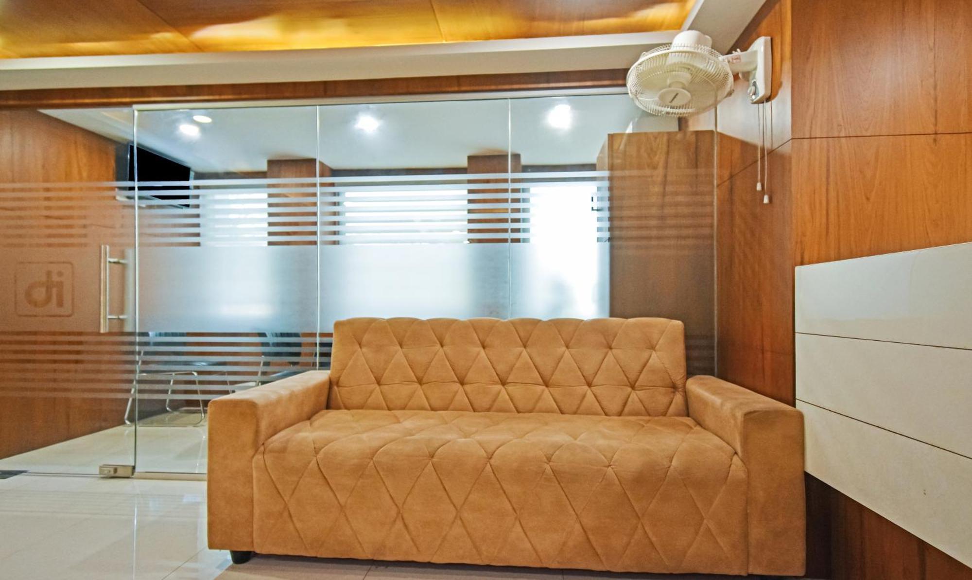 Itsy Hotels Deluxe Inn Chennai Exterior foto