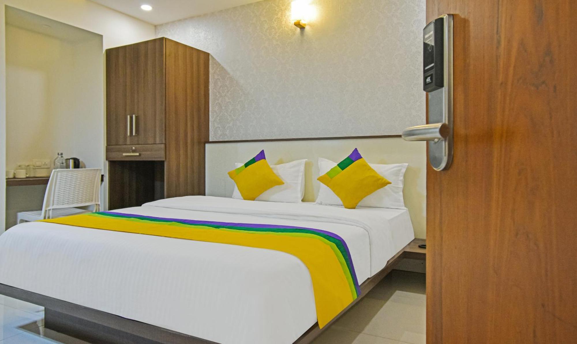 Itsy Hotels Deluxe Inn Chennai Exterior foto